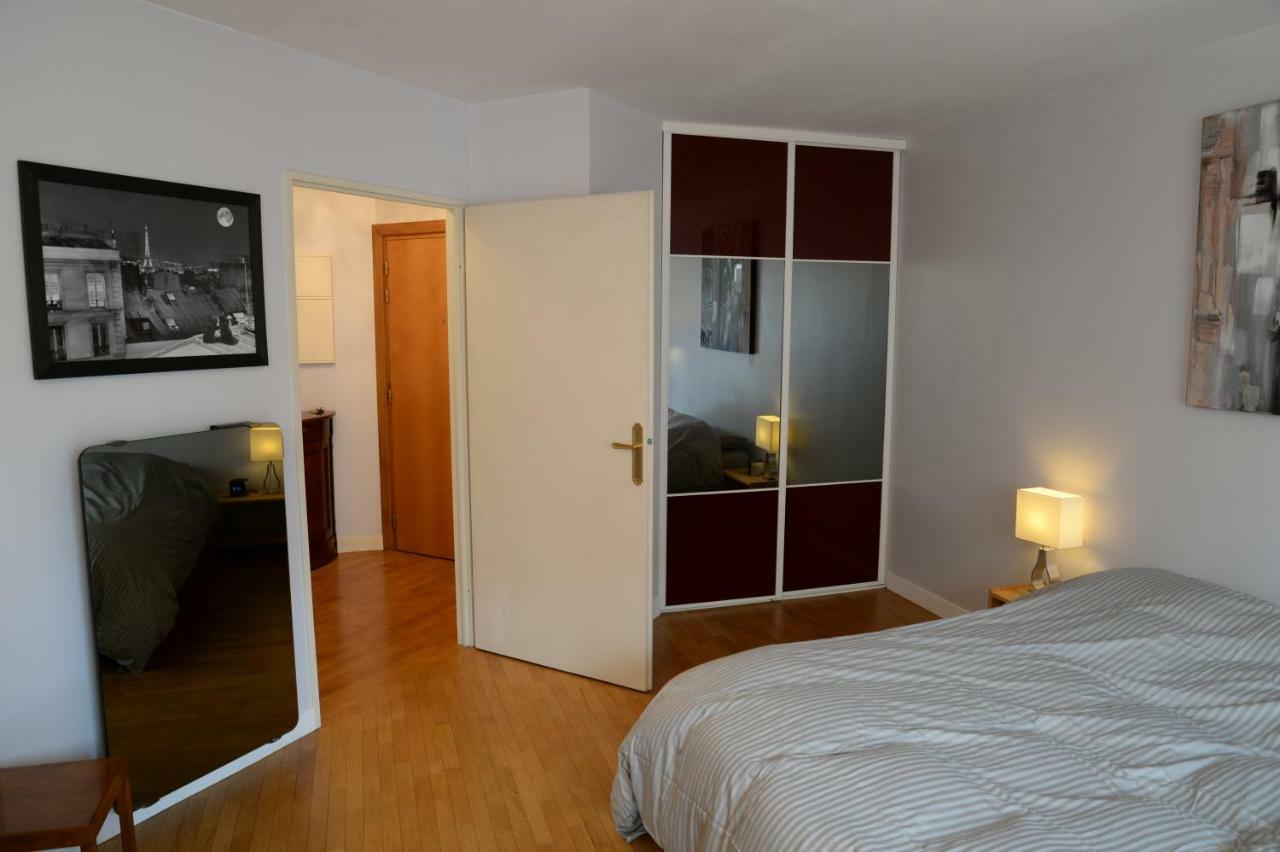 Simply The Best Asnieres-sur-Seine Exterior photo